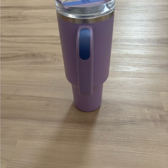 Stanley Lavender Travel Mug with Handle - Picture 3 of 6